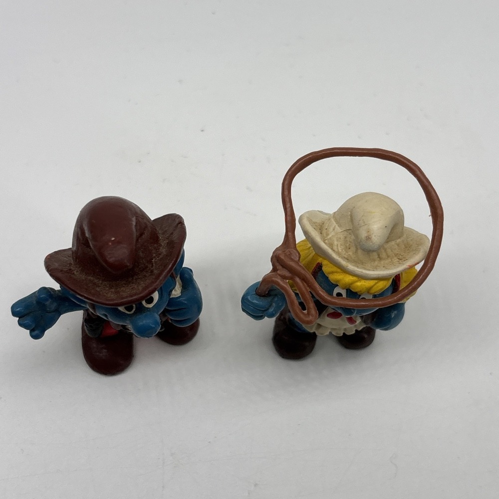 Peyo Schleich Cowboy Smurf Cowgirl Smurfette 1981 Western Figures Lot Of 2 VTG - Picture 2 of 4
